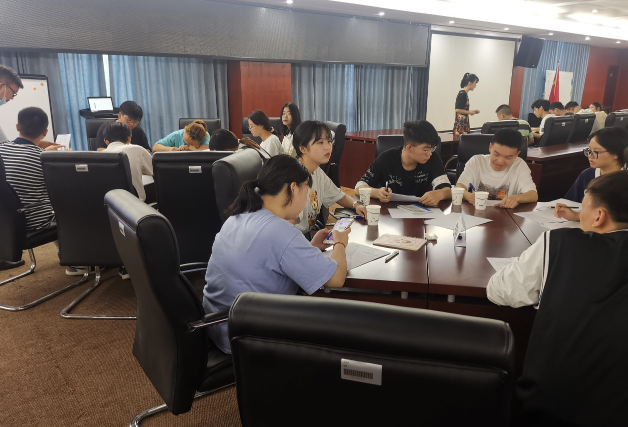新員工入職及培訓(xùn)